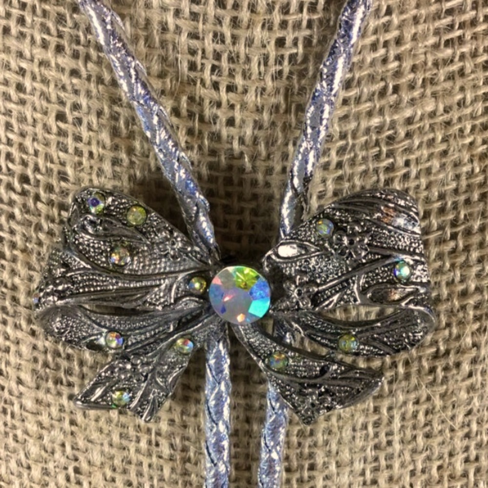 Vintage Bow “Bolo Tie” 🥀 Rare find❣️